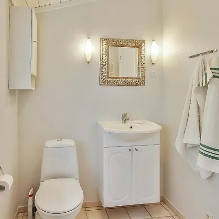 Casa vacanze Two-bedroom In Asnas