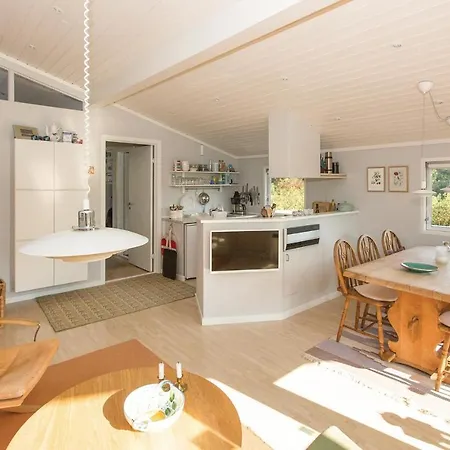 Two-bedroom In Asnas 別荘