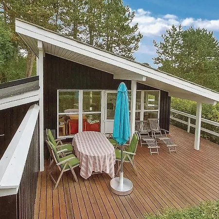 Beautiful In With Kitchen Holiday home *
